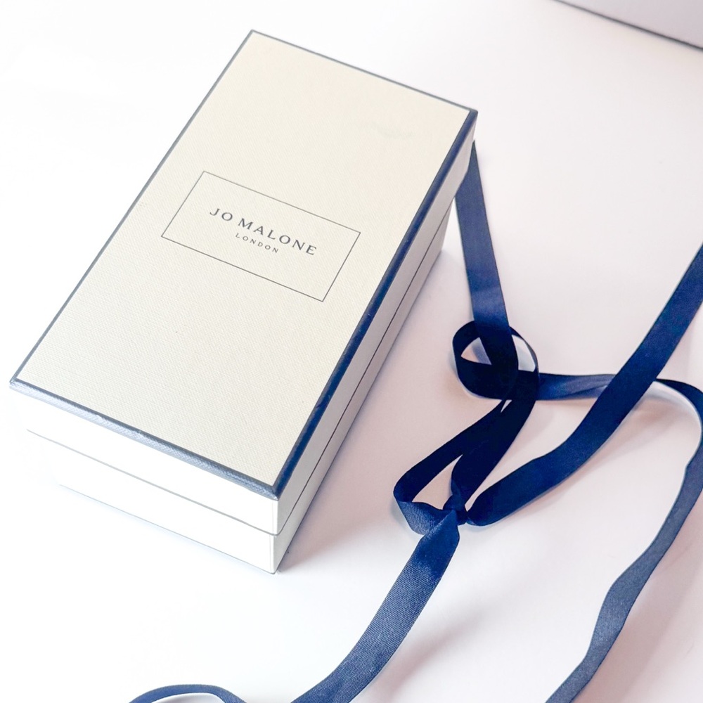 3/$15 Jo Malone London Cream and Black Box 7x4x3 - Picture 10 of 10